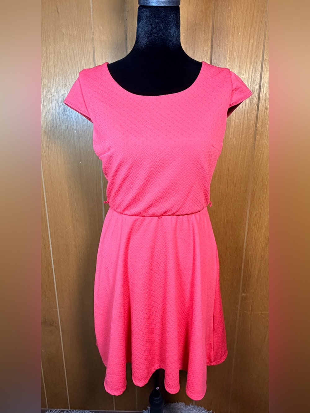 Iz Byer Pink/Red Cap-Sleeve Fit & Flare Dress - Size M